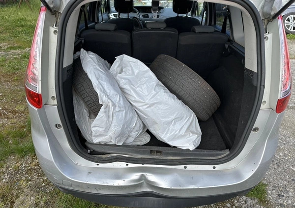 Renault Grand Scenic cena 19700 przebieg: 210000, rok produkcji 2014 z Nysa małe 137